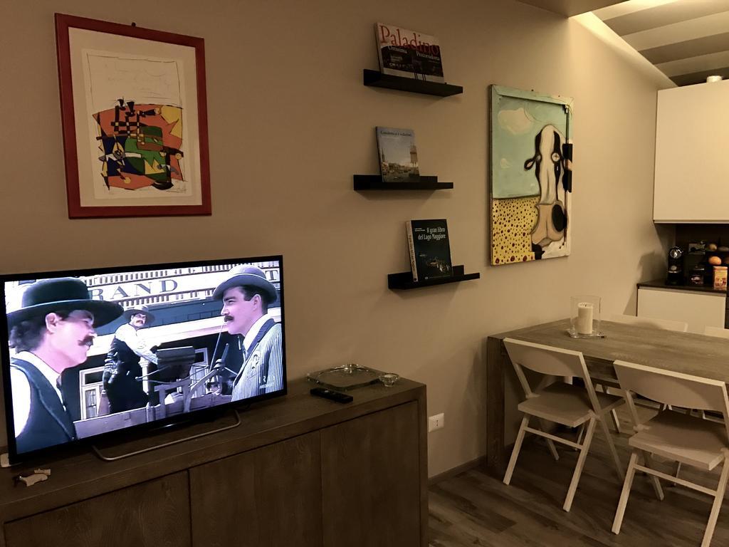 아로나 La Casa Nel Parco 빌라 외부 사진